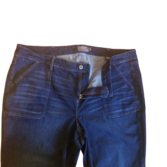 NWOT Torrid Women Jeans | Boyfriend Straight Stretch | Mid Rise Dark | Size: 26R - Picture 5 of 15